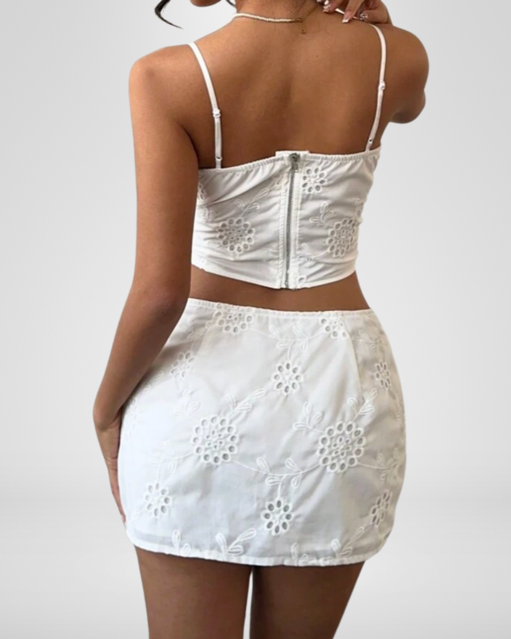 EMBROIDERED SET