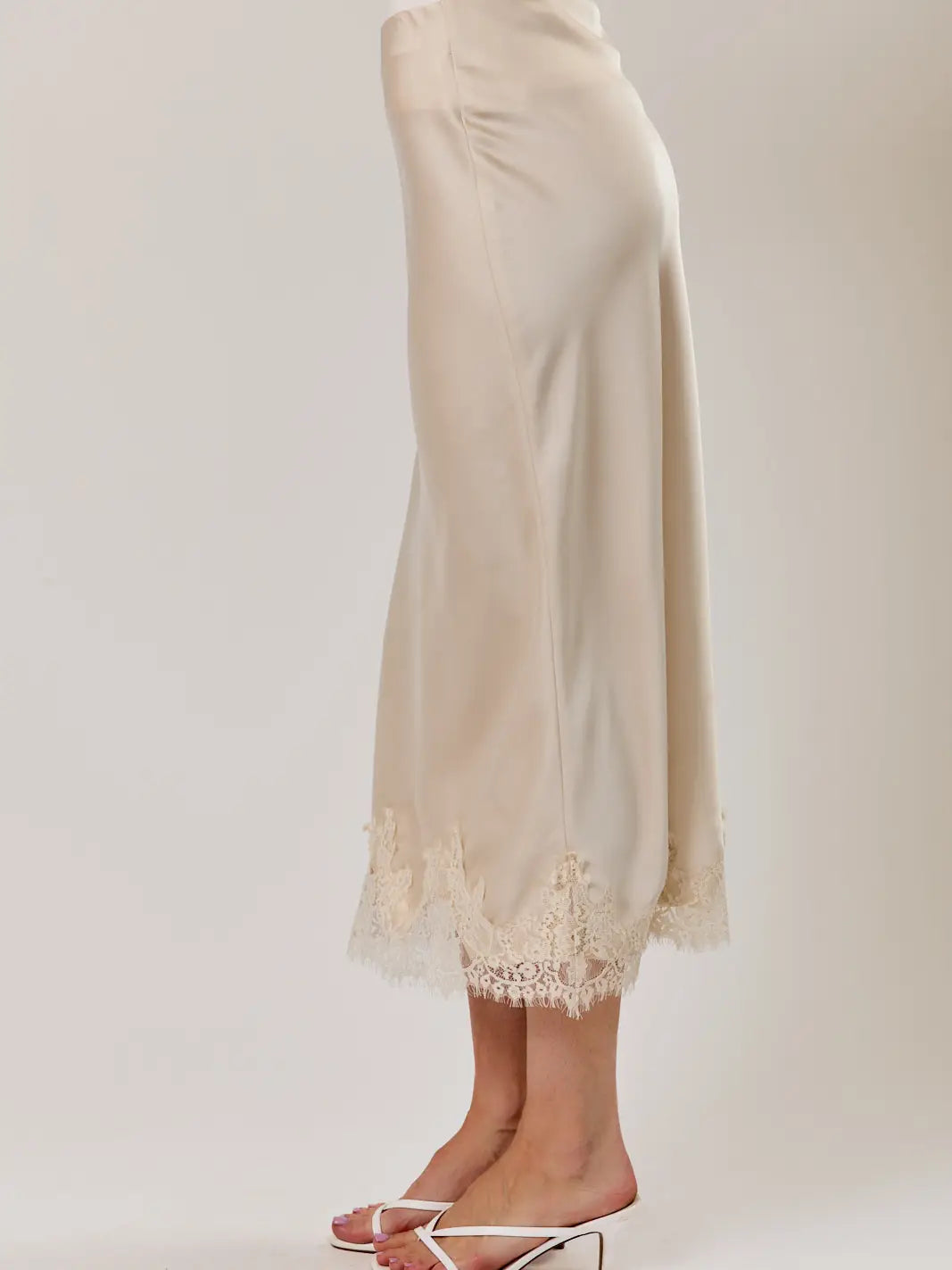 LACE MIDI SKIRT